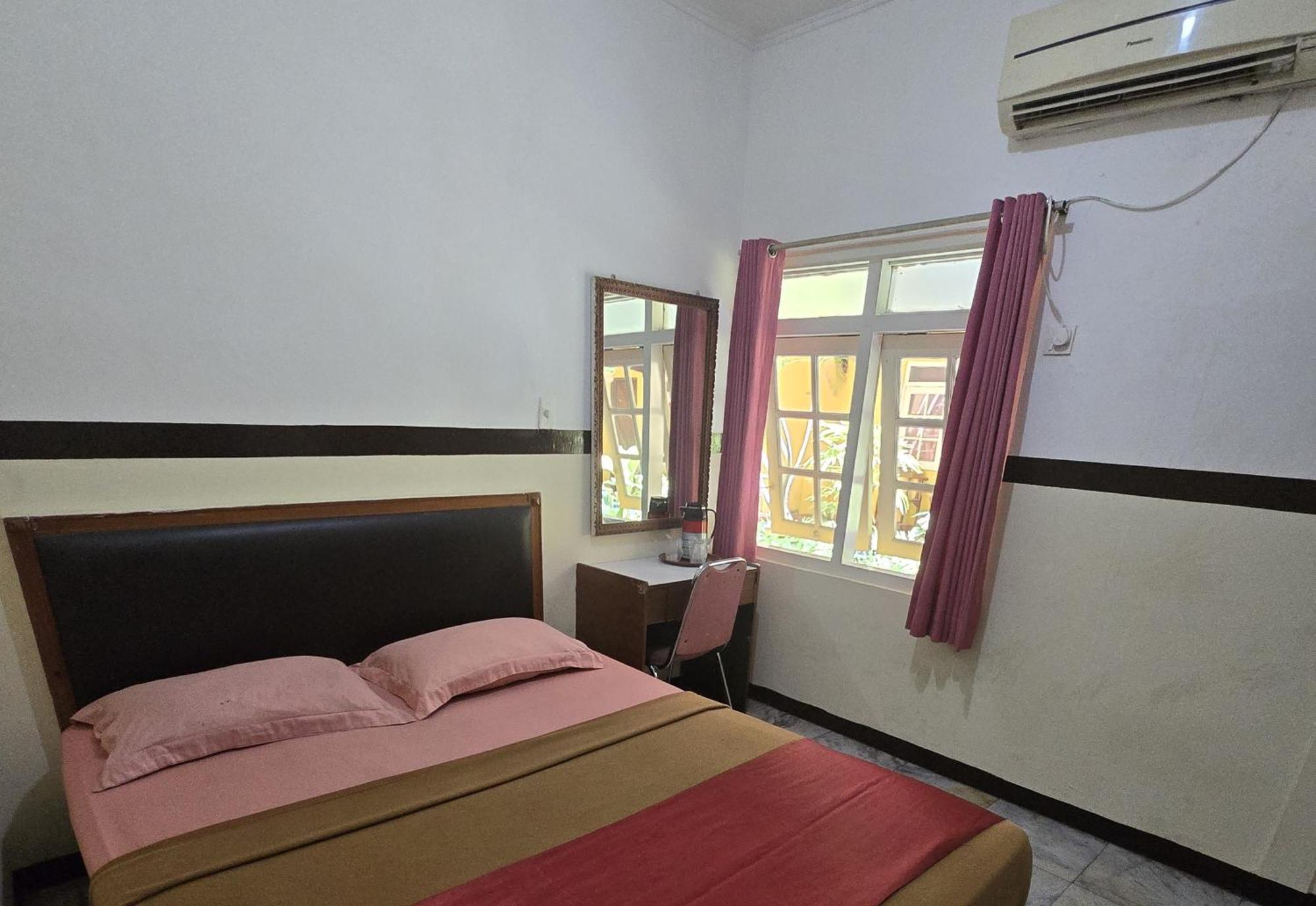 Hotel Tugu Asri Jakarta Kültér fotó