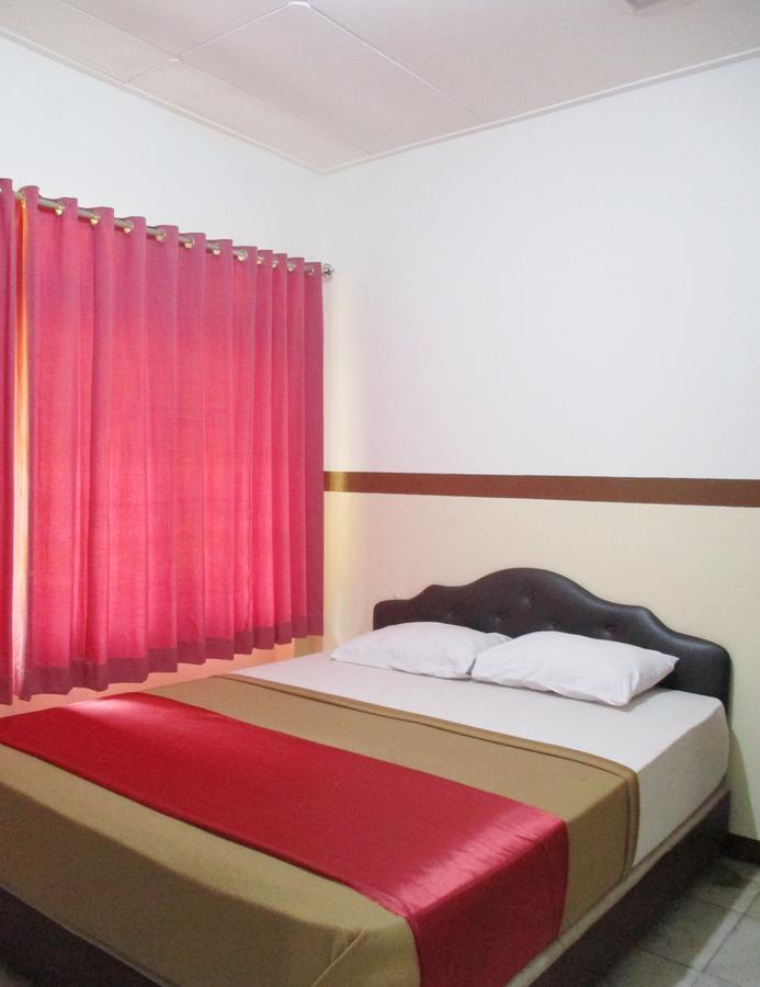 Hotel Tugu Asri Jakarta Kültér fotó
